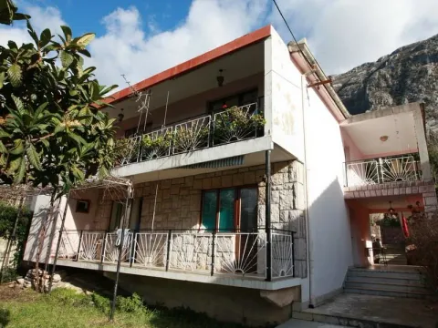 Sale, house, 220m², Dobrota, Kotor - image 10