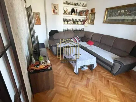Prodaja, jednosoban stan, 61m², Stari Aerodrom, Podgorica - image 1