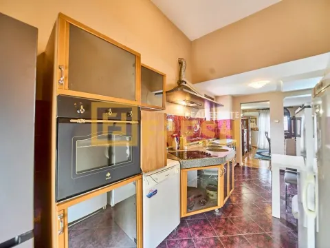 Rent, house, 280m², Gorica C, Podgorica - image 6