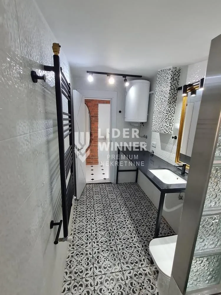 Prodaja, trosoban stan, 78m², Savski Venac, Beograd