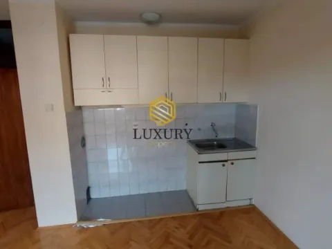 Prodaja, stan, 31m², Malo Brdo, Podgorica - image 6