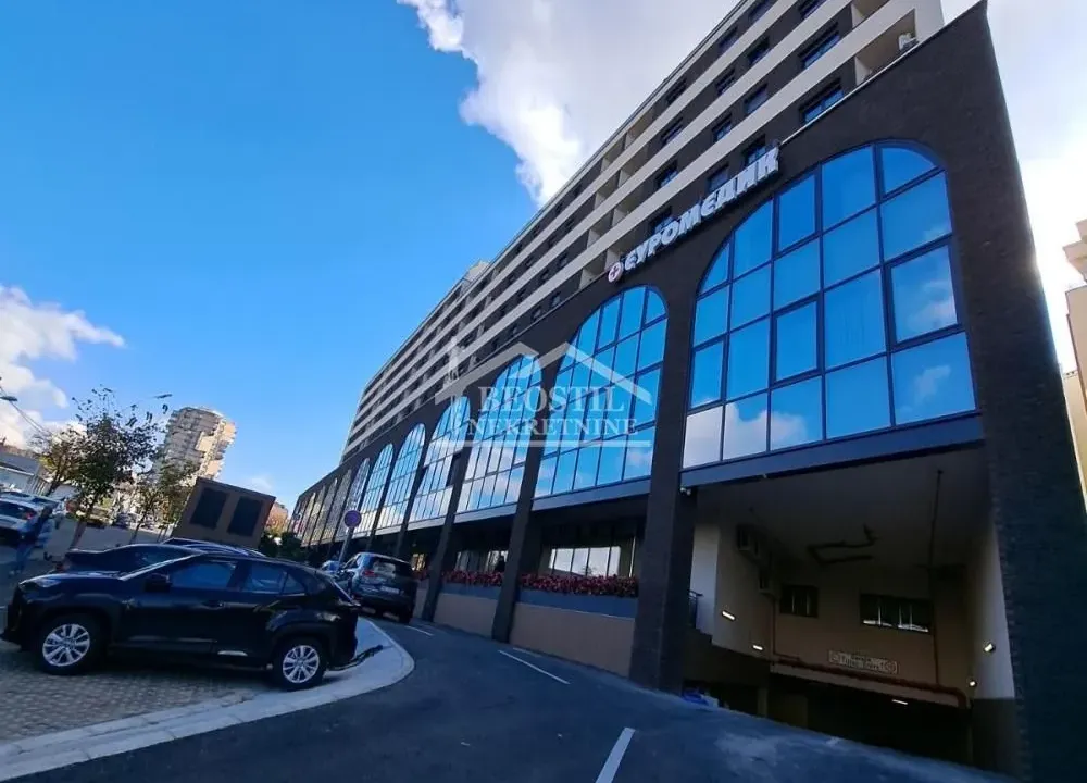 Prodaja, trosoban stan, 72m², Hala Pionir, Palilula Sve Podlokacije