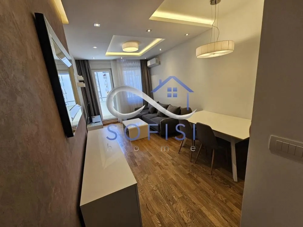 Izdavanje, dvosoban stan, 35m², Socijalno, Novi Sad Sve Podlokacije