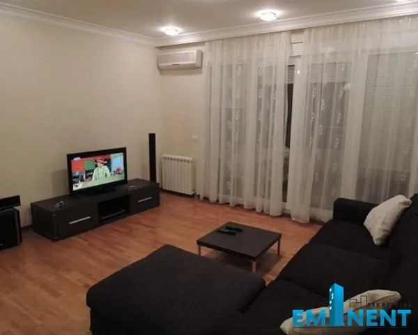 Izdavanje, četvorosoban stan, 120m², Voždovačka Crkva, Voždovac Sve Podlokacije
