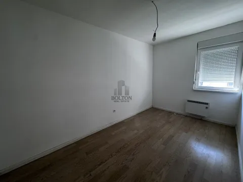 Prodaja, trosoban stan, 68m², Vinča, Topola - image 8