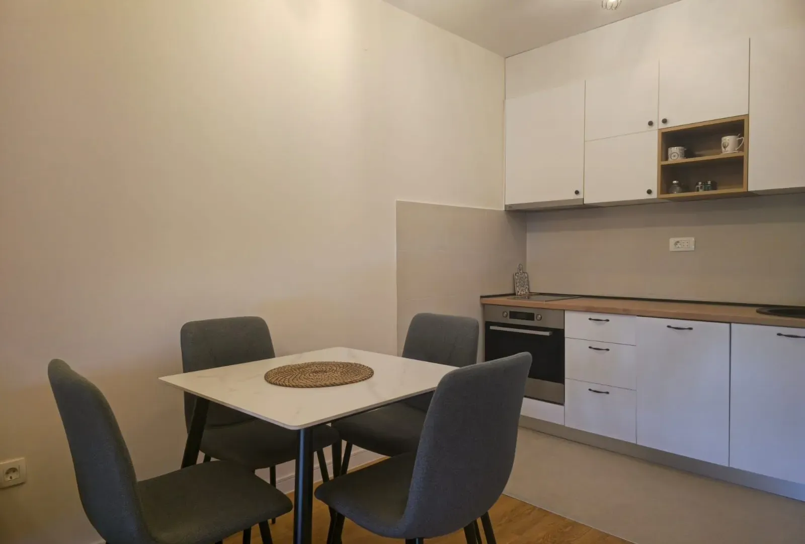 Rent, one bedroom apartment, 39m², Pobrežje, Podgorica
