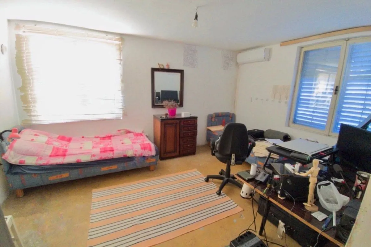 Prodaja, kuća, 200m², Dobra Voda, Bar
