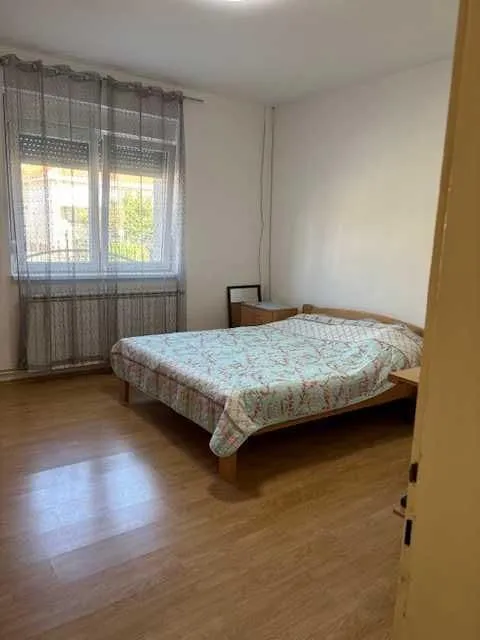 Prodaja, kuća, 103m², Centar, Inđija