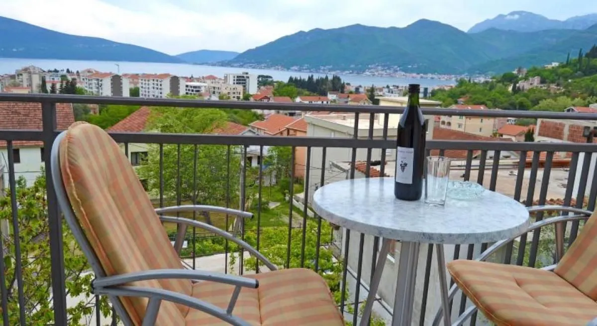 Sale, one bedroom apartment, 42m², Tivat, Crna Gora