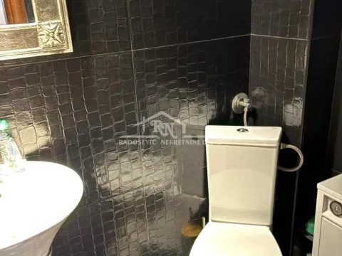 Prodaja, četvorosoban stan, 95m², Skojevsko Naselje, Beograd - image 6