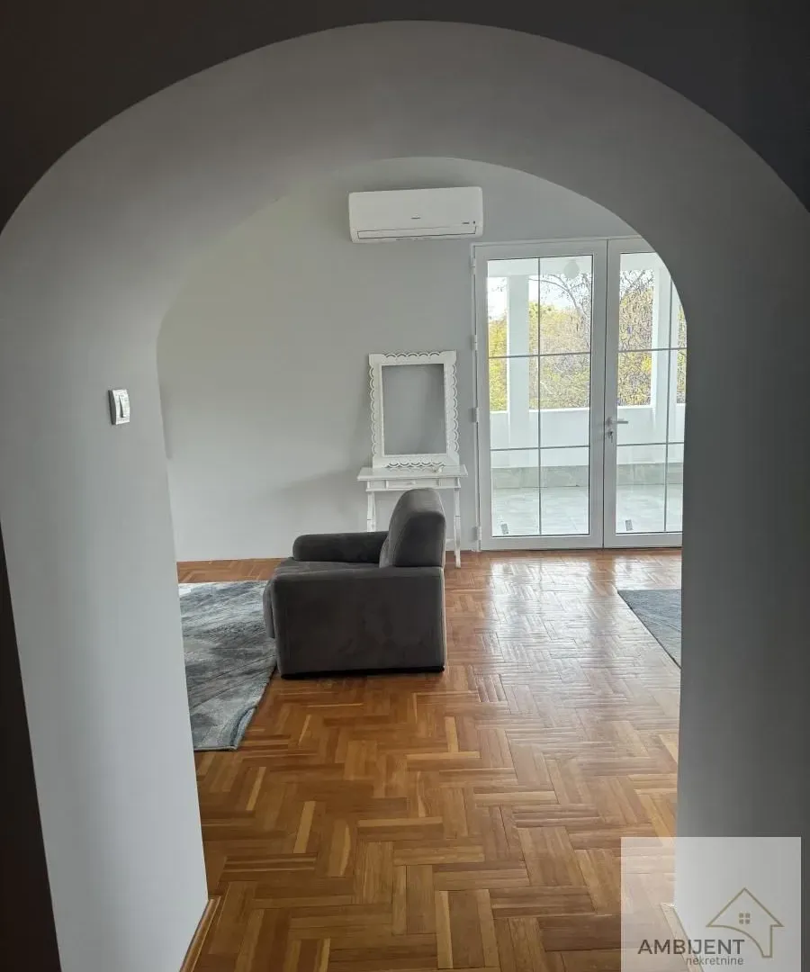 Rent, apartment, 151m², Savski Venac, Beograd