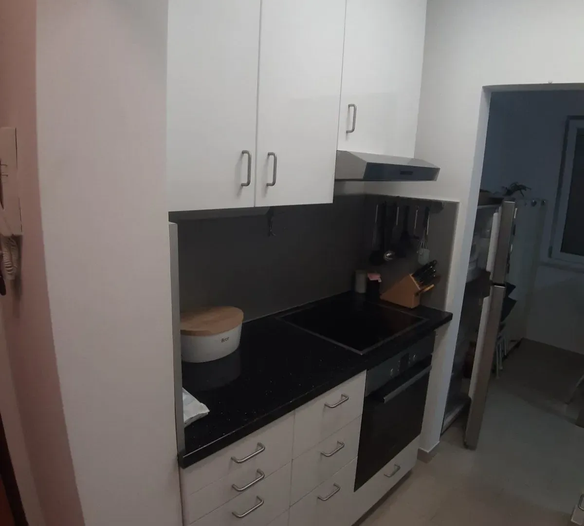 Prodaja, jednosoban stan, 44m², Lazi, Budva