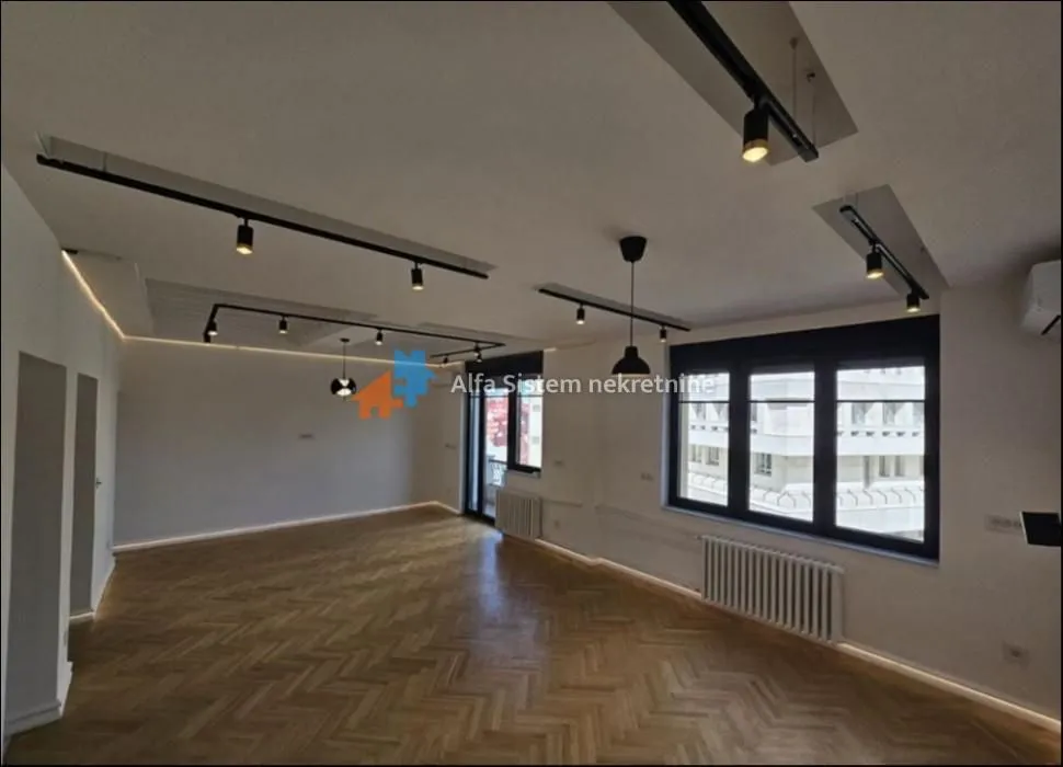 Izdavanje, dvosoban stan, 50m², Savski Venac, Beograd