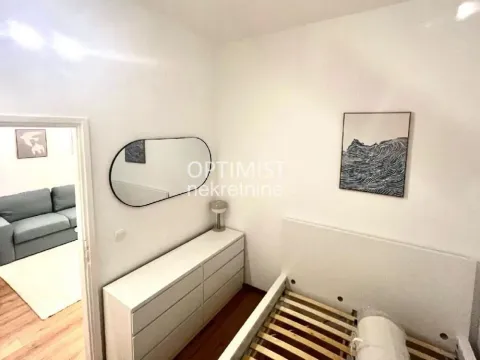 Rent, two bedroom apartment, 35m², Stari Grad, Beograd - image 4