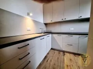 Izdavanje, trosoban stan, 77m², Autokomanda, Voždovac Sve Podlokacije - image 5