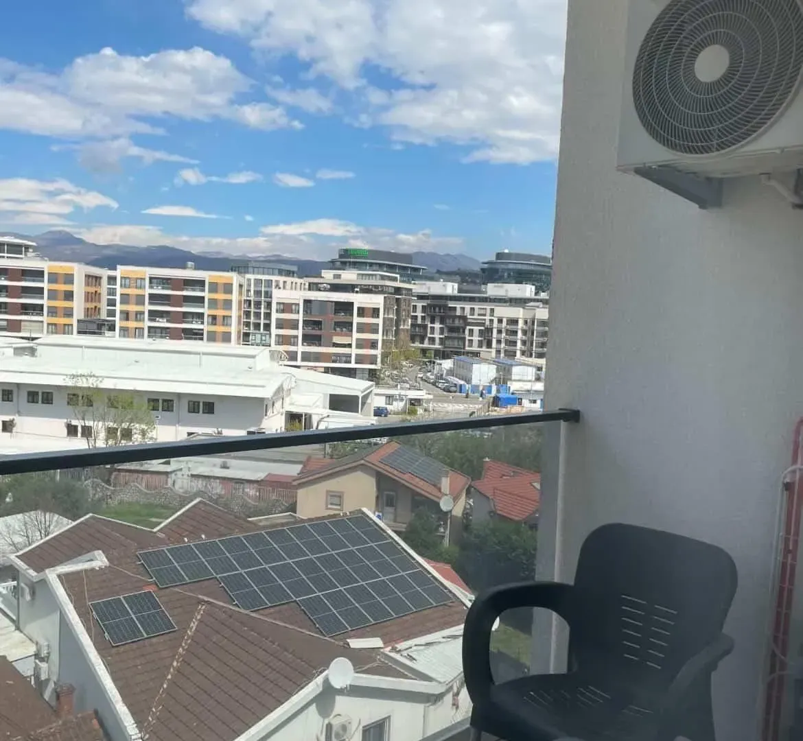 Izdavanje, jednosoban stan, 40m², City Kvart, Podgorica