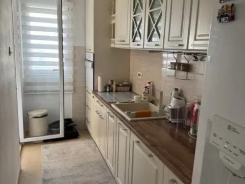 Prodaja, trosoban stan, 87m², Blok 6, Podgorica - image 4