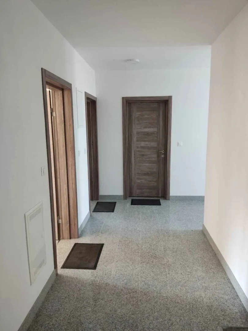 Prodaja, jednosoban stan, 1052m², Dobra Voda, Bar