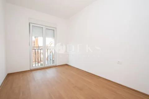 Rent, two bedroom apartment, 60m², Zelenika, Podgorica - image 6