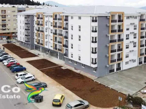 Izdavanje, poslovni prostor, 100m², Ljubović, Podgorica - image 2