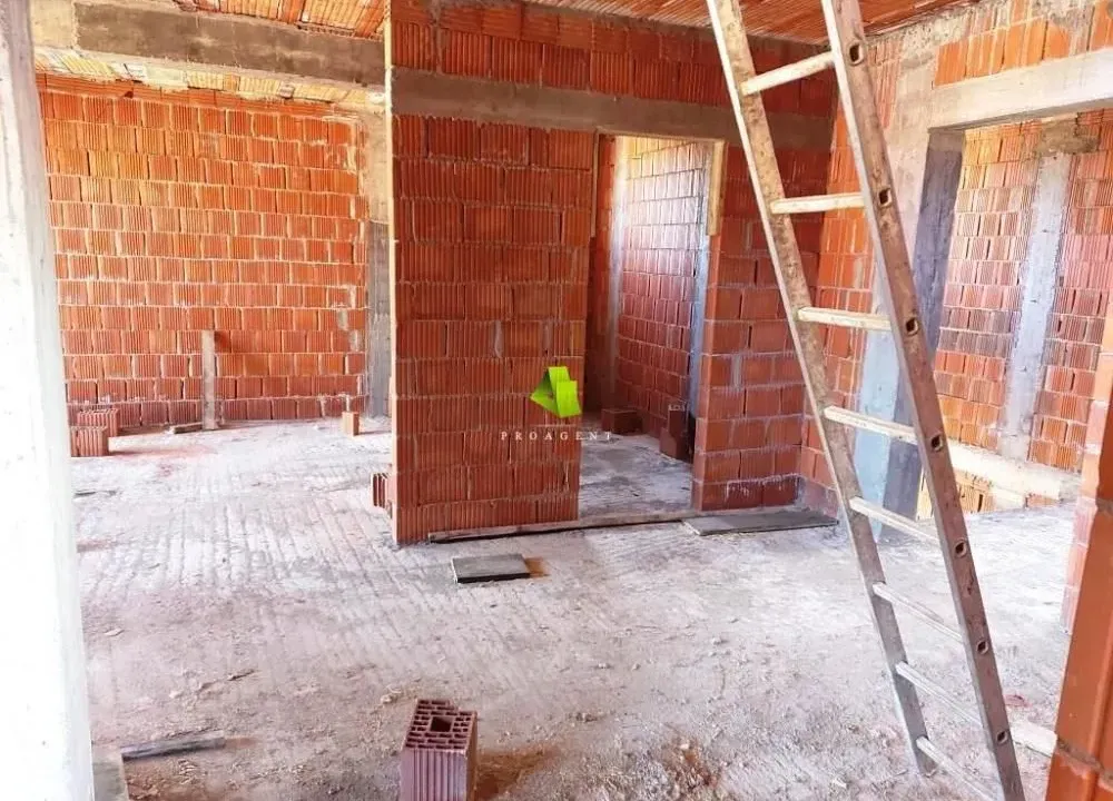 Prodaja, dvosoban stan, 134m², Pantelej, Niš