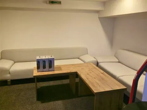 Izdavanje, poslovni prostor, 400m², Savski Venac, Beograd - image 11