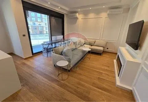 Izdavanje, dvosoban stan, 80m², City Kvart, Podgorica