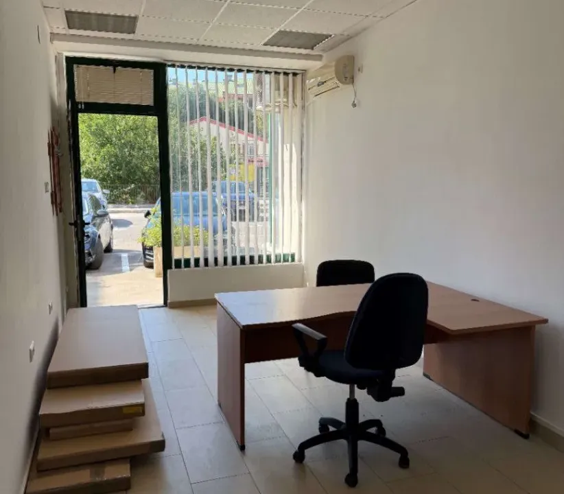 Izdavanje, poslovni prostor, 18m², Vezirov Most, Podgorica