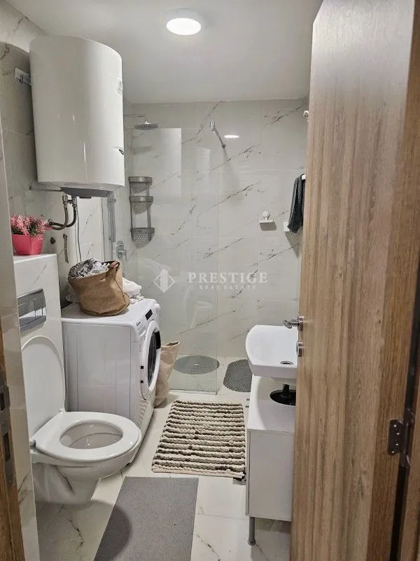 Izdavanje, dvosoban stan, 66m², Stari Aerodrom, Podgorica