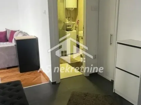 Izdavanje, dvosoban stan, 50m², Uciteljsko Naselje, Zvezdara Sve Podlokacije - image 10