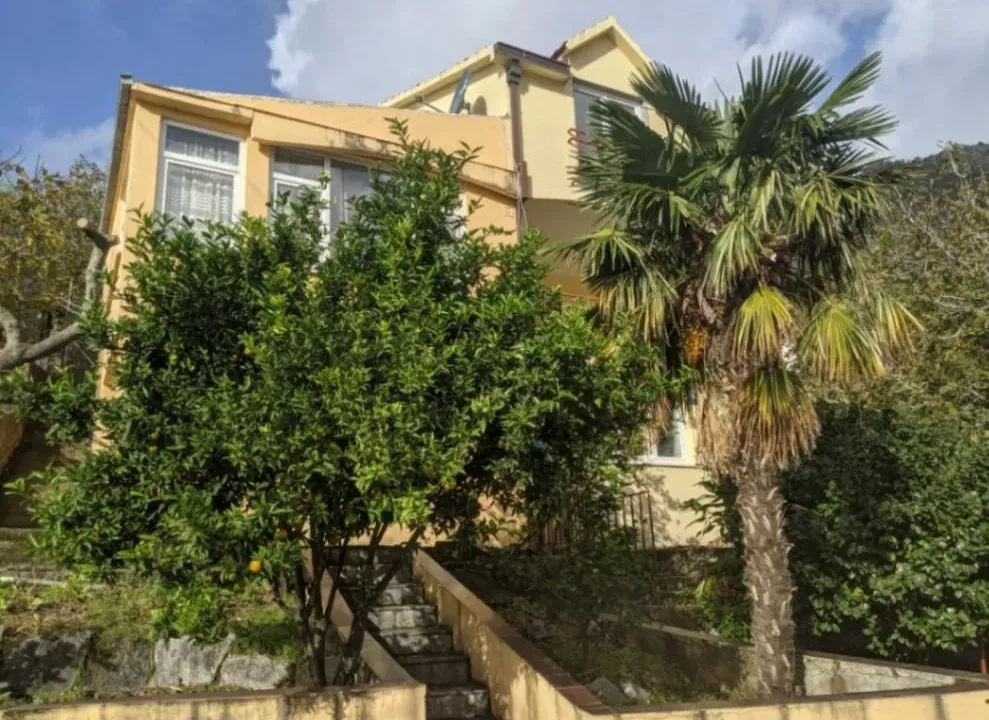 Sale, house, 70m², Kamenari, Herceg Novi