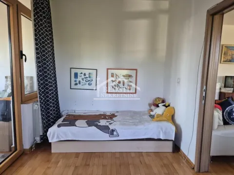 Rent, four bedroom apartment, 108m², Palilula Sve Podlokacije, Beograd - image 13