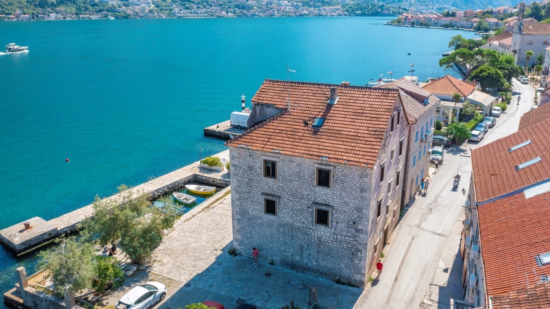 Prodaja, kuća, 608m², Prčanj, Kotor