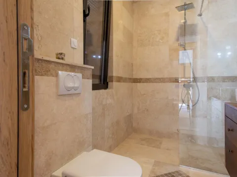 Sale, one bedroom apartment, 55m², Skočiđevojka, Budva - image 11