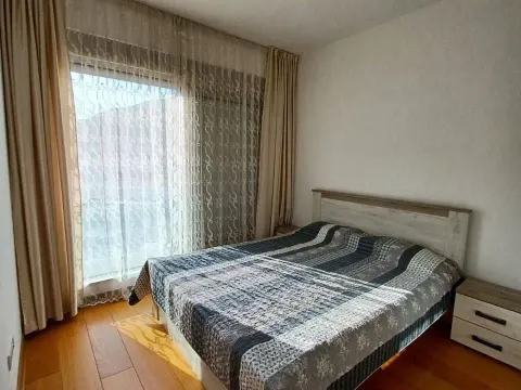 Izdavanje, trosoban stan, 103m², Centar, Budva - image 3