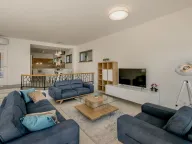 Prodaja, kuća, 236m², Njivice, Herceg Novi - image 24