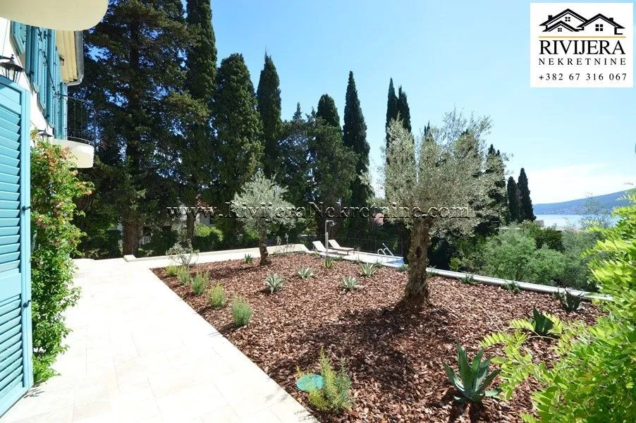 Prodaja, kuća, 184m², Baošići, Herceg Novi
