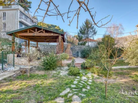 Prodaja, kuća, 112m², Prčanj, Kotor - image 10