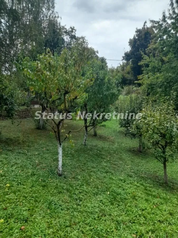 Prodaja, plac, 700m², Beočin, Srbija