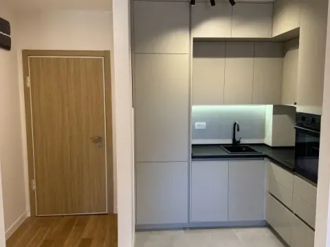 Izdavanje, jednosoban stan, 43m², City Kvart, Podgorica - image 4