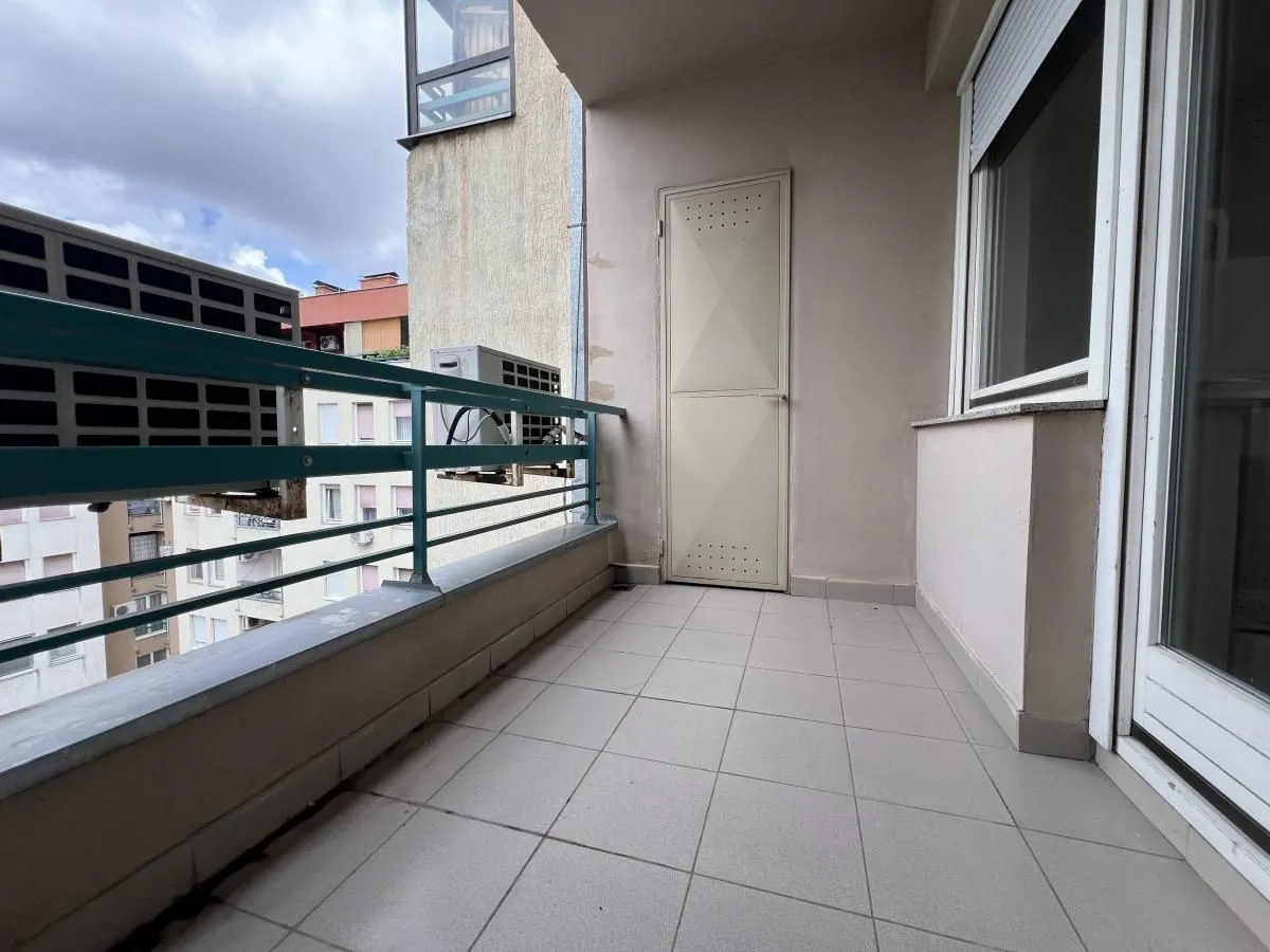 Prodaja, stan, 101m², Bulevar Oslobodjenja, Novi Sad Sve Podlokacije