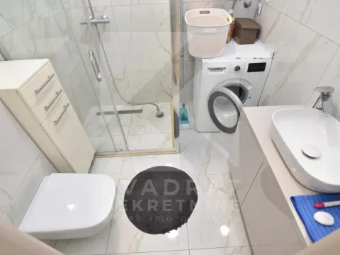 Izdavanje, garsonjera, 28m², Stari Aerodrom, Podgorica - image 6