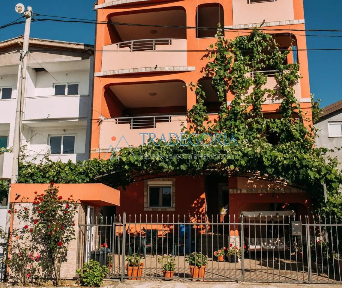 Prodaja, ugostiteljski objekat, 300m², Dobra Voda, Bar