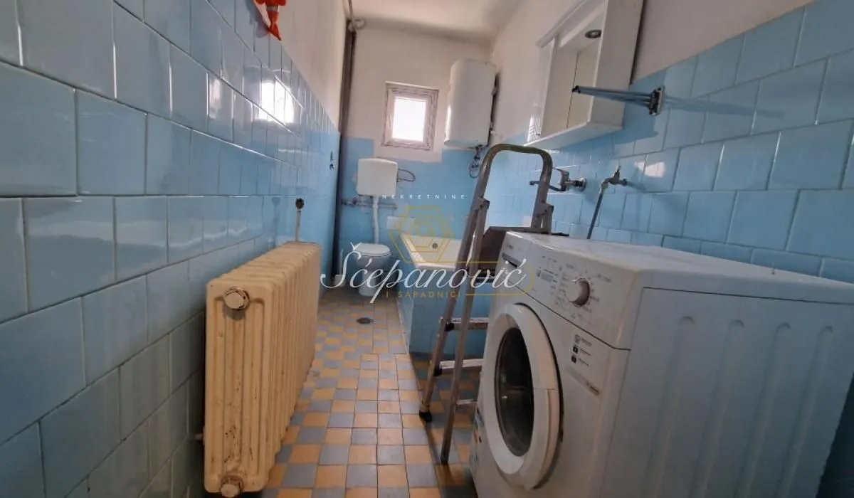 Prodaja, kuća, 396m², Klisa, Novi Sad Sve Podlokacije