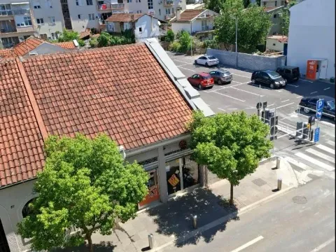 Prodaja, dvosoban stan, 127m², Centar, Podgorica - image 2