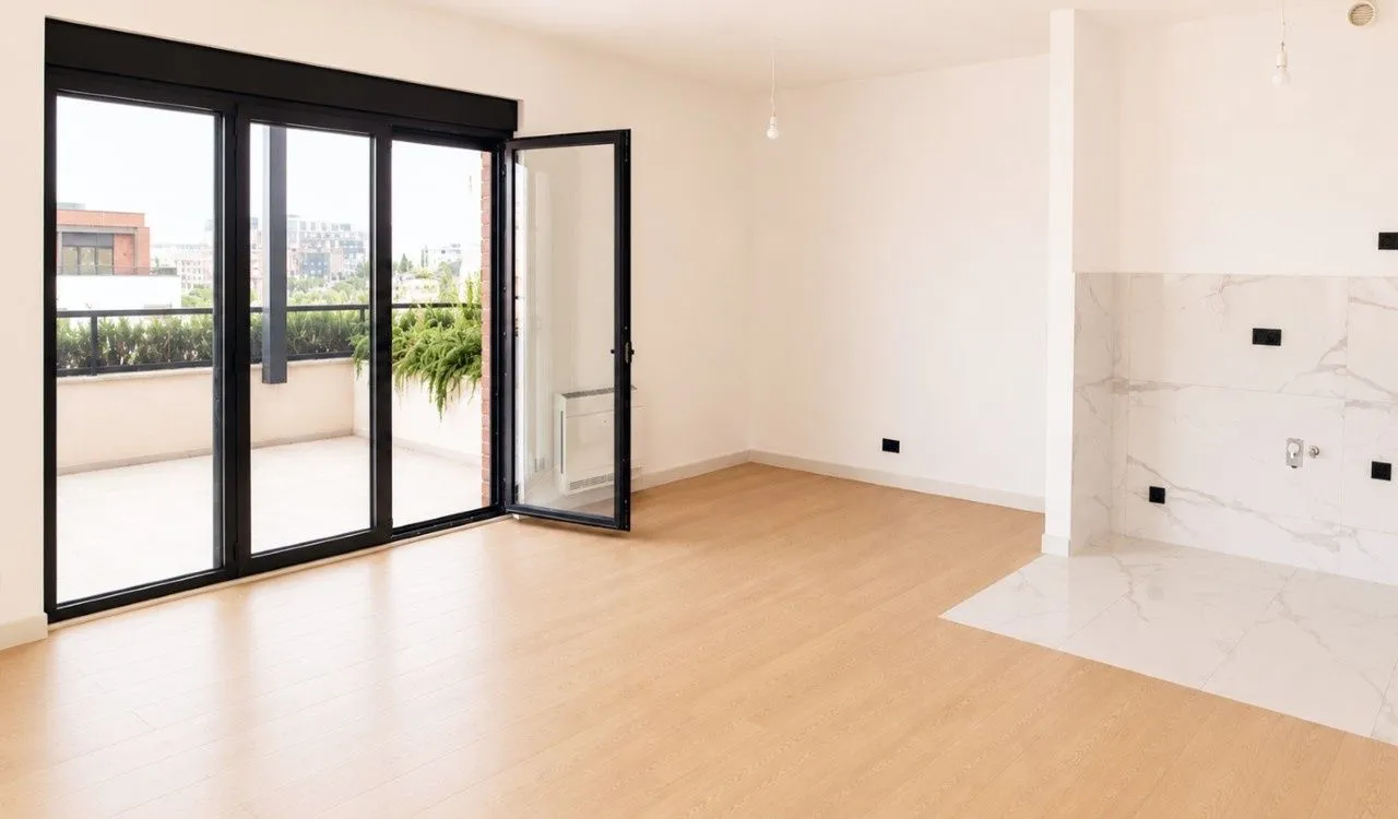 Prodaja, dvosoban stan, 118m², Preko Morače, Podgorica