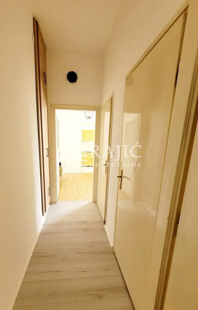 Rent, two bedroom apartment, 75m², Savski Venac, Beograd