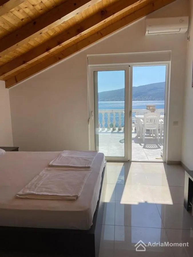 Prodaja, kuća, 350m², Baošići, Herceg Novi