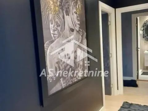 Izdavanje, trosoban stan, 80m², Savski Venac, Beograd - image 15