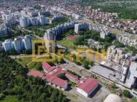 Sale, office space, 972m², Blok 5, Podgorica - image 1